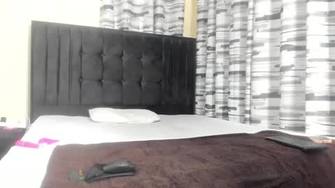 coco_leila online show from 02.20.25