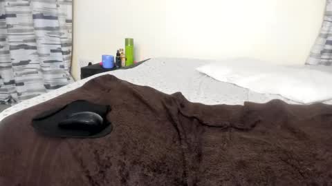 coco_leila online show from 03.12.25