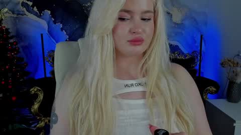 Snapshot of cocosecretss chatting on 12.21.24 onlyfans amyleyy online show from 12.21.24