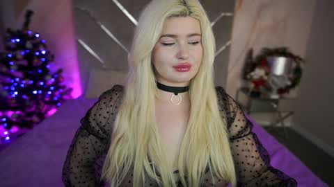 Snapshot of cocosecretss chatting on 01.03.25 onlyfans amyleyy online show from 01.03.25