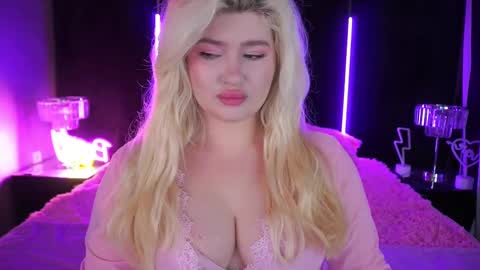 Snapshot of cocosecretss chatting on 02.10.25 onlyfans amyleyy online show from 02.10.25