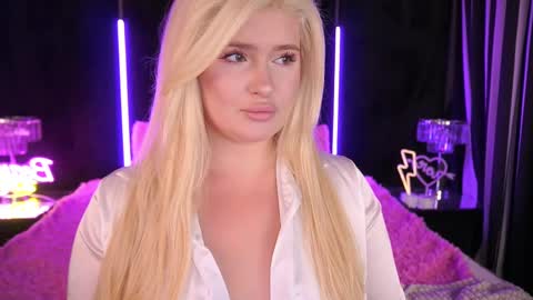 Snapshot of cocosecretss chatting on 03.10.25 onlyfans amyleyy online show from 03.10.25