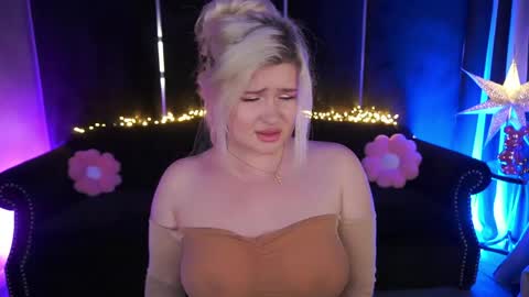 Snapshot of cocosecretss chatting on 05.21.26 onlyfans amyleyy online show from 05.21.26