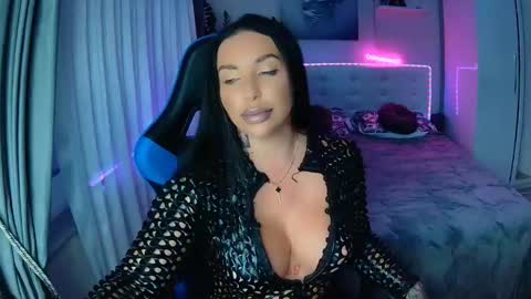 Ur goddess Nikki online show from 09.09.25