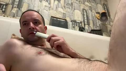 colambus83 online show from 01.10.26