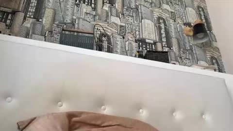 colambus83 online show from 04.18.26