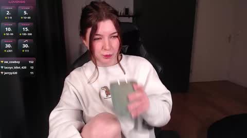 Snapshot of colaux chatting on 02.04.26 Denise online show from 02.04.26