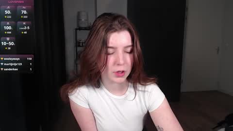 Snapshot of colaux chatting on 03.04.26 Denise online show from 03.04.26