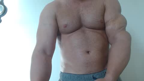 Snapshot of colbymoney chatting on 09.29.25 Colby big dick money online show from 09.29.25