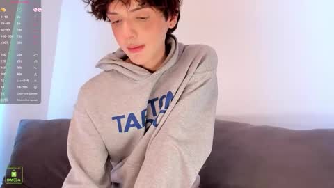 Snapshot of colestorm chatting on 10.07.25 COLE online show from 10.07.25