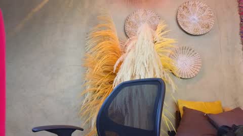 Snapshot of colethunder chatting on 12.29.24 ColeThunder online show from 12.29.24