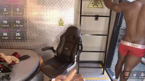 Snapshot of colethunder chatting on 01.13.25 ColeThunder online show from 01.13.25