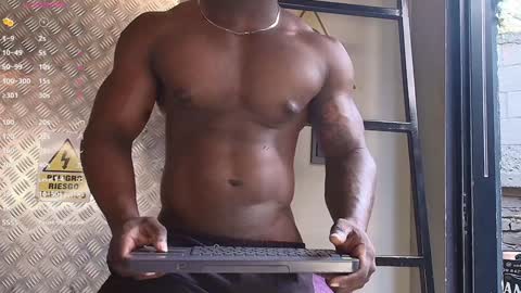 Snapshot of colethunder chatting on 01.15.25 ColeThunder online show from 01.15.25