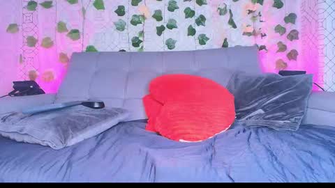 colett online show from 10.21.25