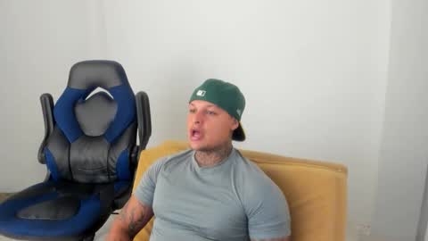 Snapshot of colin_prince2 chatting on 12.04.24 COLIN online show from 12.04.24