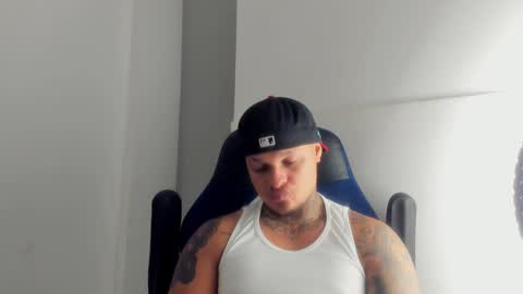 Snapshot of colin_prince2 chatting on 01.11.25 COLIN online show from 01.11.25