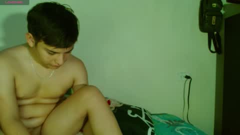 Snapshot of colin_valentina1 chatting on 12.24.24 colin_valentina1 online show from 12.24.24