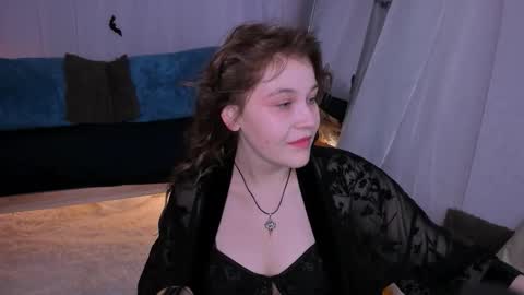 Collen Mon Tue Wed Thu Fri GMT 3 0300am - 0900am  online show from 10.30.25