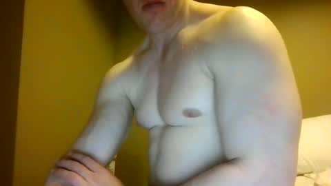 Snapshot of college_muscle chatting on 06.25.26 foreverxshredded online show from 06.25.26