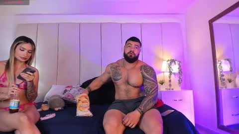 college_muscle_ass online show from 11.11.25