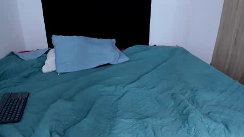 college_muscle_ass online show from 04.11.26