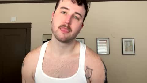 Snapshot of collegeboy417 chatting on 01.10.25 collegeboy417 online show from 01.10.25