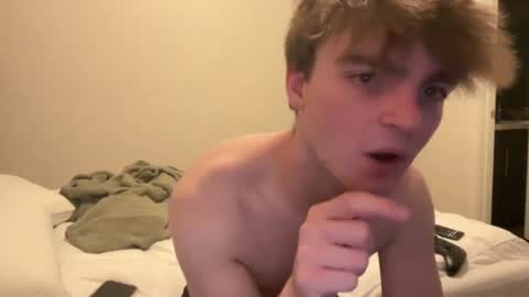 Snapshot of collegegay214 chatting on 08.08.26 collegegay214 online show from 08.08.26