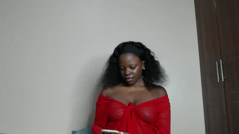 Snapshot of collinjojo2210 chatting on 01.05.25 Collin independent model online show from 01.05.25