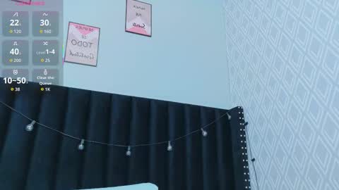 Snapshot of colombia_mommy_ chatting on 10.15.25 GRETCHEN online show from 10.15.25