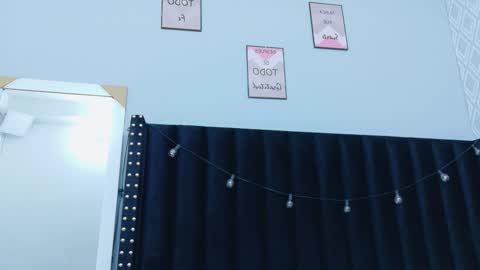 Snapshot of colombia_mommy_ chatting on 10.16.25 GRETCHEN online show from 10.16.25