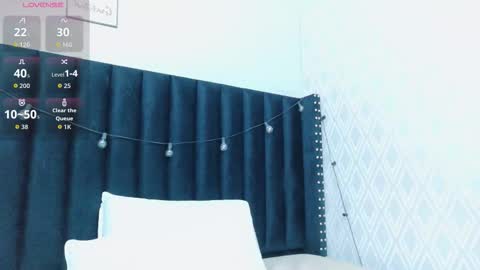 Snapshot of colombia_mommy_ chatting on 10.17.25 GRETCHEN online show from 10.17.25