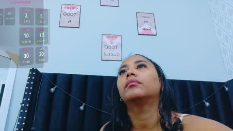 Snapshot of colombia_mommy_ chatting on 10.23.25 GRETCHEN online show from 10.23.25