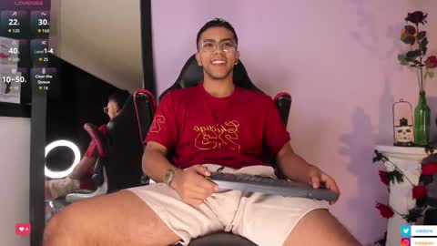 Snapshot of colstorw_ chatting on 10.09.25 colstorw_ online show from 10.09.25