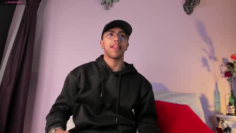 Snapshot of colstorw_ chatting on 10.11.25 colstorw_ online show from 10.11.25