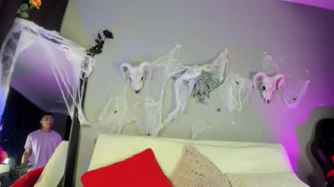 Snapshot of colstorw_ chatting on 10.24.25 colstorw_ online show from 10.24.25