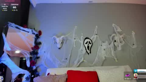 Snapshot of colstorw_ chatting on 10.31.25 colstorw_ online show from 10.31.25