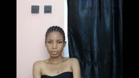 Snapshot of coltish_sexy chatting on 01.25.25 coltish_sexy online show from 01.25.25
