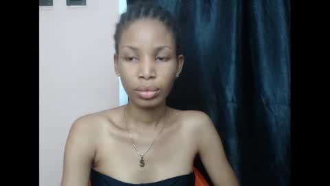 Snapshot of coltish_sexy chatting on 01.28.25 coltish_sexy online show from 01.28.25