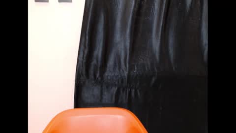 Snapshot of coltish_sexy chatting on 03.05.25 coltish_sexy online show from 03.05.25