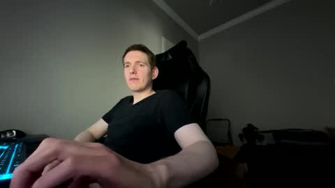 Snapshot of coltongh23 chatting on 10.30.25 coltongh23 online show from 10.30.25