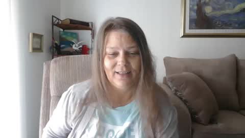 Snapshot of comebackpussy chatting on 12.26.24 comeback pussy online show from 12.26.24