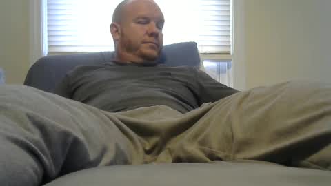 Snapshot of comegetmeinthemorning chatting on 12.08.24 comegetmeinthemorning online show from 12.08.24