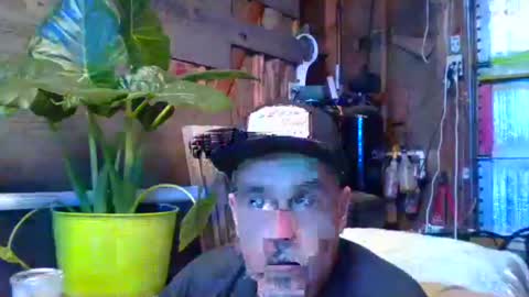 Snapshot of comeongirlts chatting on 02.18.25 comeongirlts online show from 02.18.25