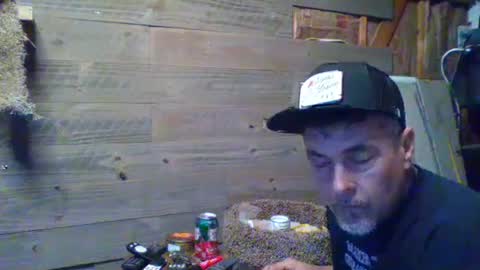 Snapshot of comeongirlts chatting on 02.18.25 comeongirlts online show from 02.18.25