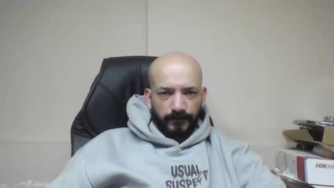 Snapshot of cometodady chatting on 02.14.25 cometodady online show from 02.14.25