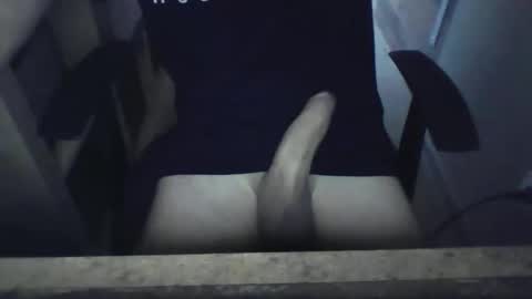 Snapshot of cometomee69 chatting on 11.04.25 cometomee69 online show from 11.04.25