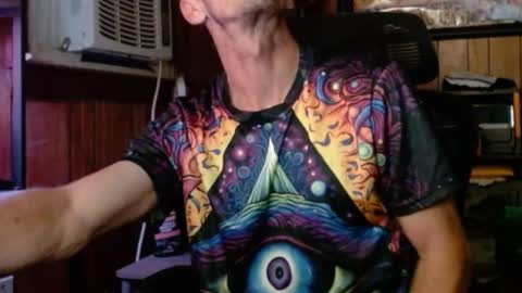 Nelson or ComicKing and sometime Peachy143 online show from 10.19.25