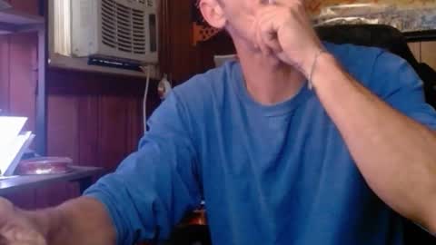 Nelson or ComicKing and sometime Peachy143 online show from 04.06.26