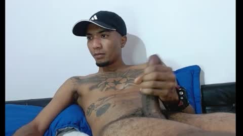 Snapshot of comoseria1927realg4life chatting on 01.09.26 comoseria1927realg4life online show from 01.09.26