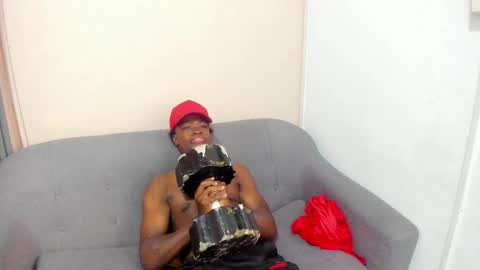 Snapshot of compton_01 chatting on 10.06.25 COMPTON online show from 10.06.25